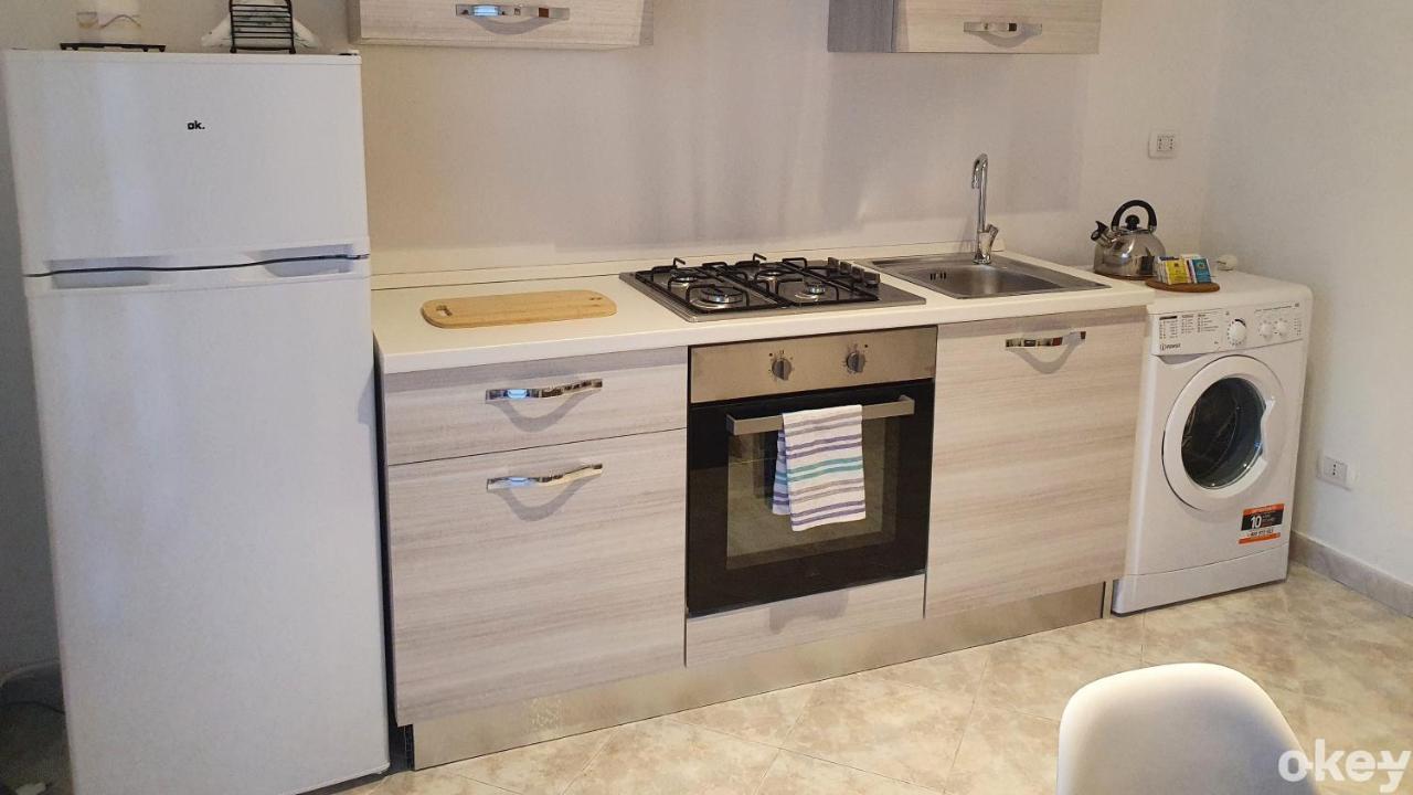 Twin Room Apulia Accommodation - Bari Policlinico Εξωτερικό φωτογραφία
